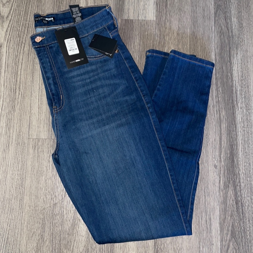 FashionNova Curve Your Ways Skinny Jeans-Medium Blue Wash